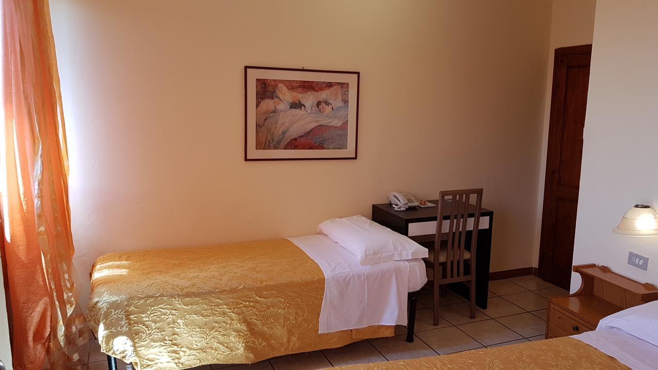 Amelia Hotel Momigno 외부 사진